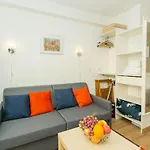 Champs Elysees - Arc De Triomphe Studio